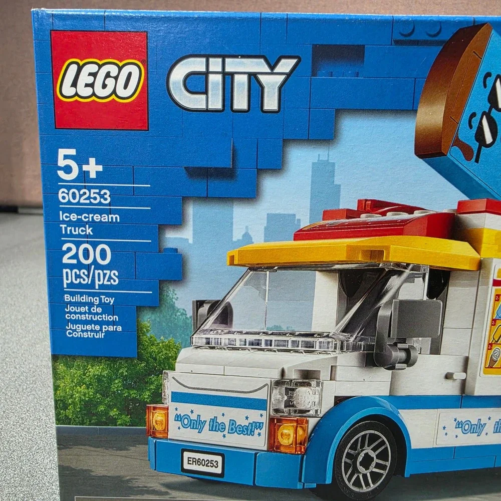 LEGO City Ice-Cream Truck Kids Blue New 60253 200 Pcs Great Vehicles